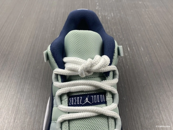 Georgetown Jordan 11 Air Retro 528895-007 Low 1115